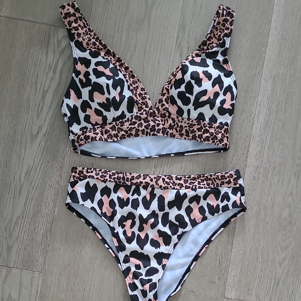 NEW Leopard Print Bikini Set